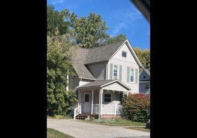 East Ave, Newfane, Foreclosure Single-family Home