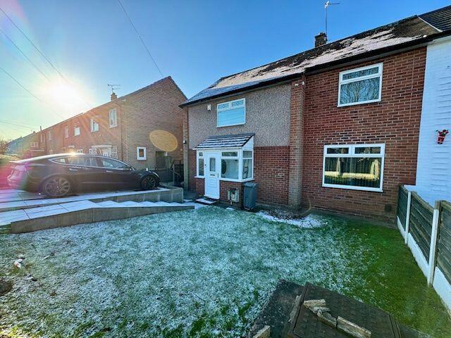 Greenwood Road, Close To Wythenshawe Hospital/town Centre, 4 Bedroom End Greenwood Road, Close To Wythenshawe Hospital/town Centre, 4 Bedroom End