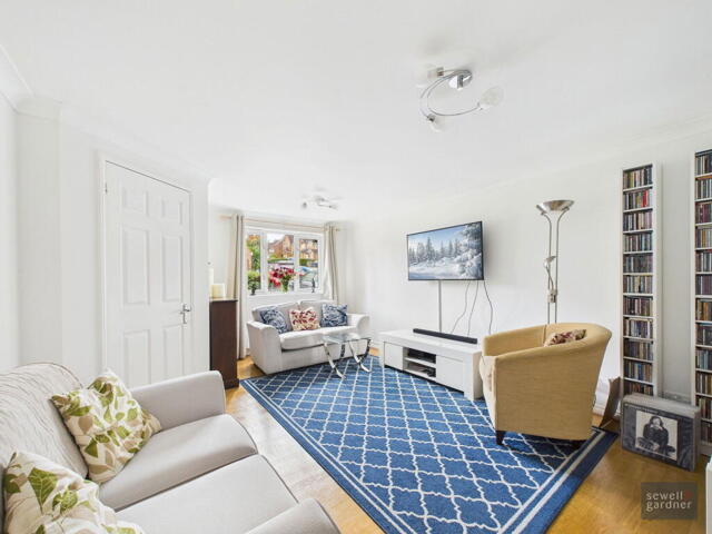 Thellusson Way, Rickmansworth, 4 Bedroom End