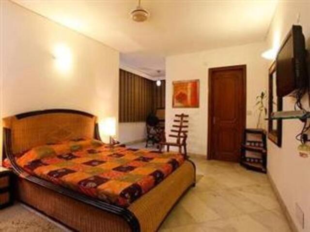 S- Ground Floor, Greater Kailash Part Ii, New Delhi, Tej Abode B&b