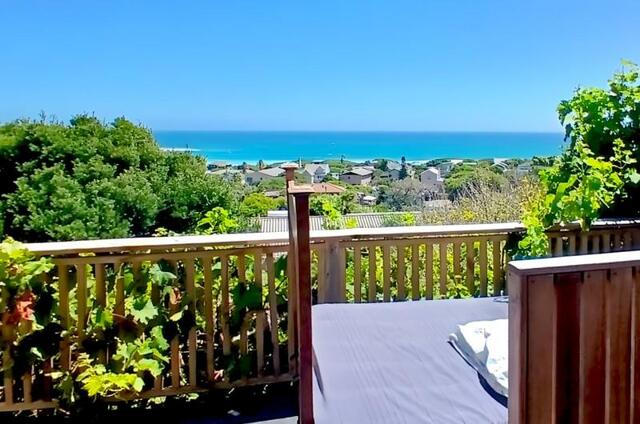 Scarborough, Semi-furnished - Rustic