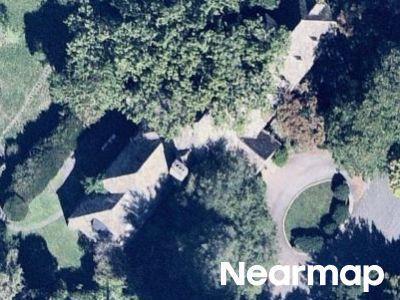 Hampshire Cir, Bronxville, Preforeclosure Property In