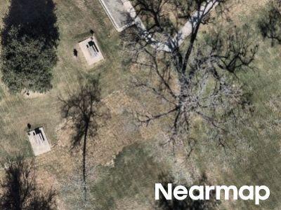 E Mather St, New Braunfels, Preforeclosure Condo In