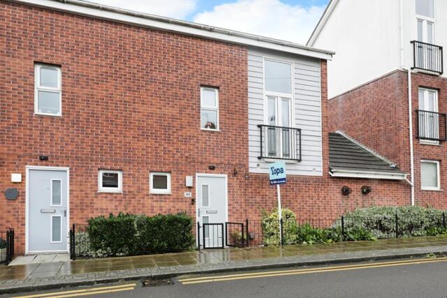 Ivy House Road, Hanley, 3 Bedroom Town