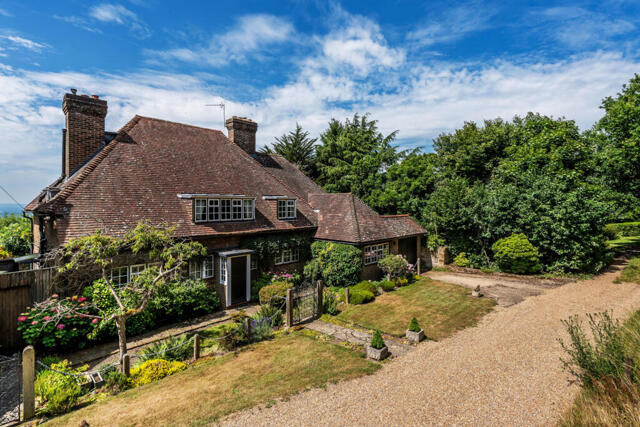 Limpsfield Chart, Trevereux Hill, Oxted, 4 Bedroom Detached Limpsfield Chart, Trevereux Hill, Oxted, 4 Bedroom Detached