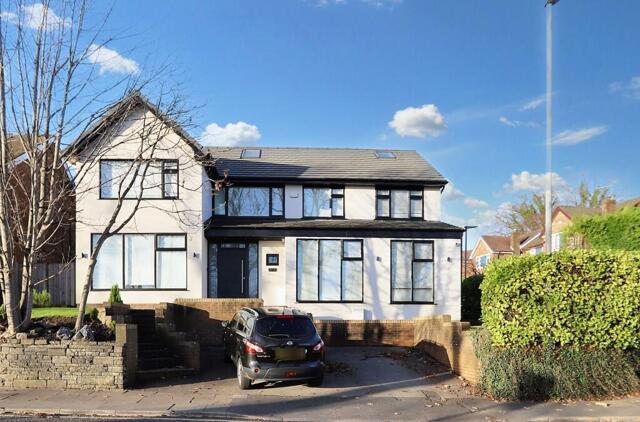 Park Lane, Whitefield, 5 Bedroom Detached