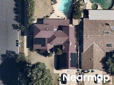 Dearborn St, Northridge, Preforeclosure Single-family Home