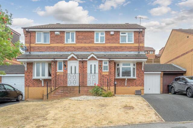 Surrey Drive, Kingswinford, 3 Bedroom Semi-detached