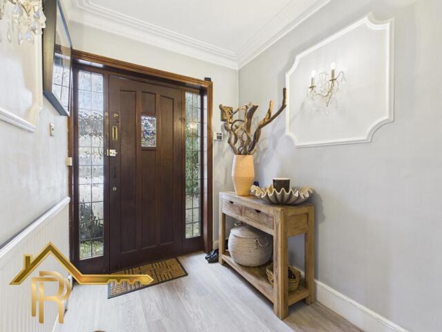 Hall Lane, Upminster, 5 Bedroom Detached