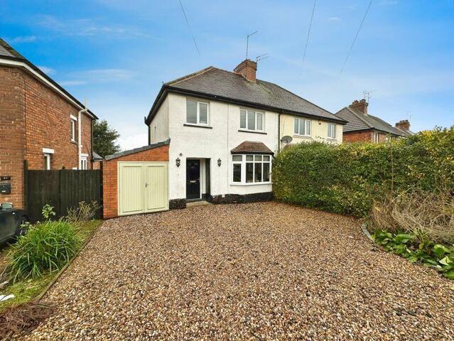 Daisybank Crescent, Walsall, 3 Bedroom Semi-detached Daisybank Crescent, Walsall, 3 Bedroom Semi-detached