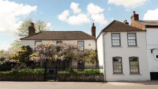 High Street, Bray, 4 Bedroom End High Street, Bray, 4 Bedroom End