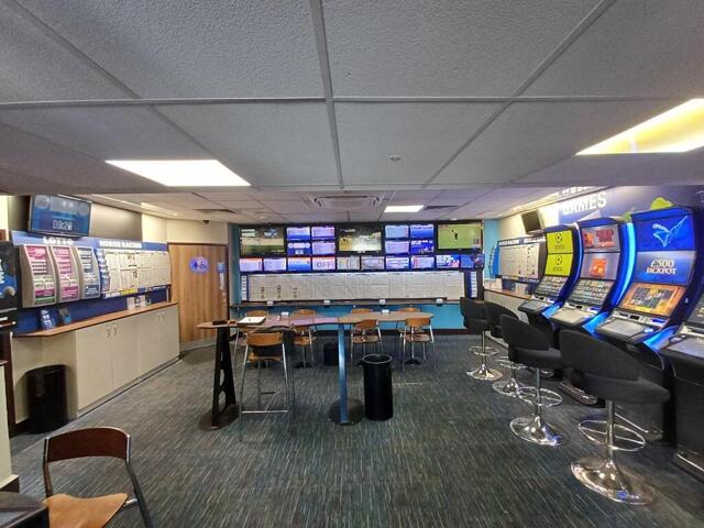 - North Street, Leighton Buzzard, Commercial Property For