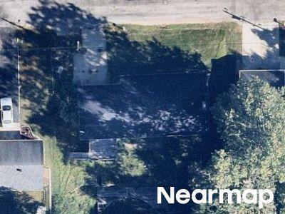 Charles Dr, Caseyville, Foreclosure Single-family Home