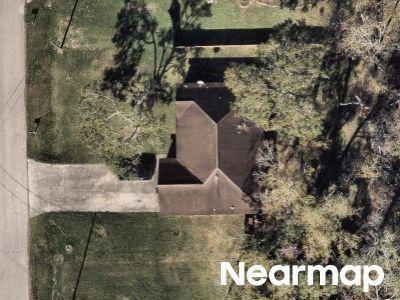 N Anderson St, Angleton, Preforeclosure Single-family Home