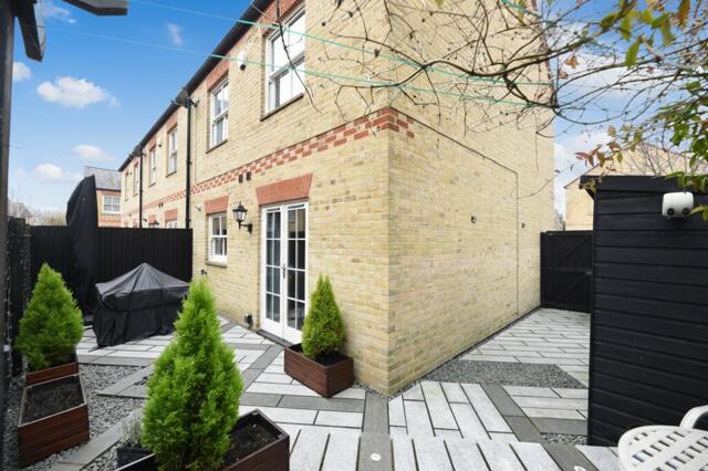 Temple Place, Huntingdon, 2 Bedroom Semi-detached