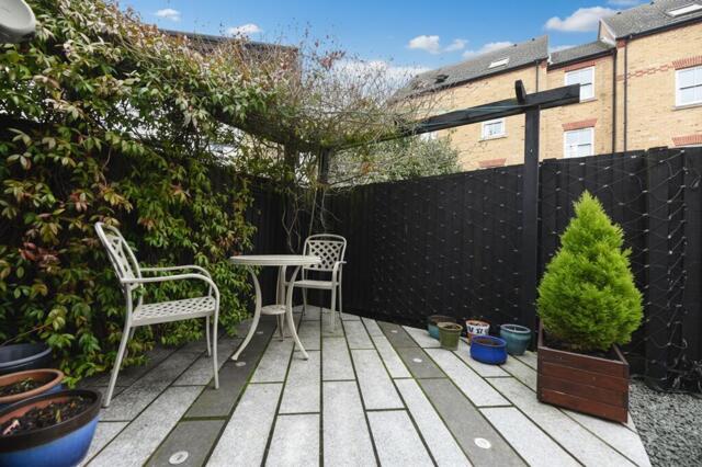 Temple Place, Huntingdon, 2 Bedroom Semi-detached