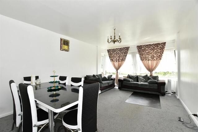Love Lane, Woodford Green, 2 Bedroom Flat