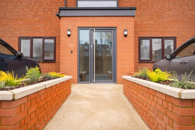 Bailey House, Barttelot Road, 2 Bedroom Flat