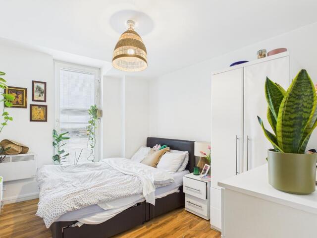 Latitude Development, City Centre, 2 Bedroom Flat