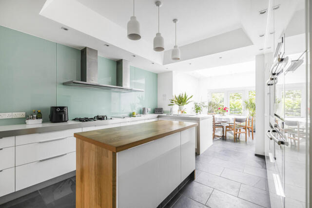 Hillview Road, Orpington, 6 Bedroom Semi-detached