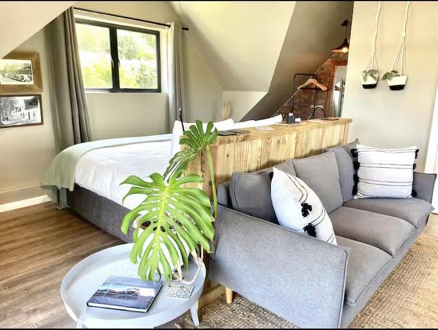 Clovelly, Fish Hoek, Lovely Furnished Loft