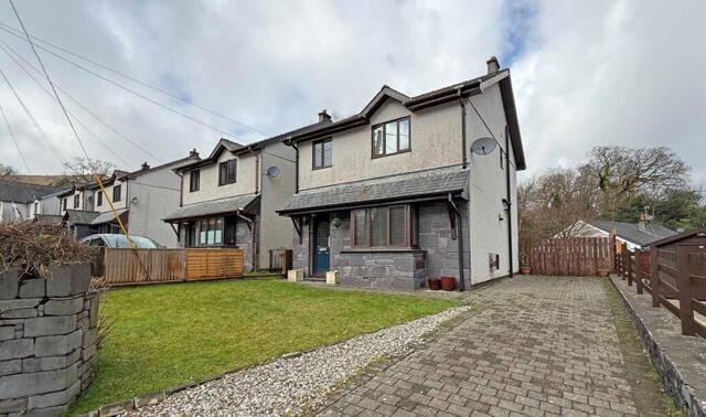 Llanberis, Capel Coch Road, Caernarfon, 3 Bedroom Detached