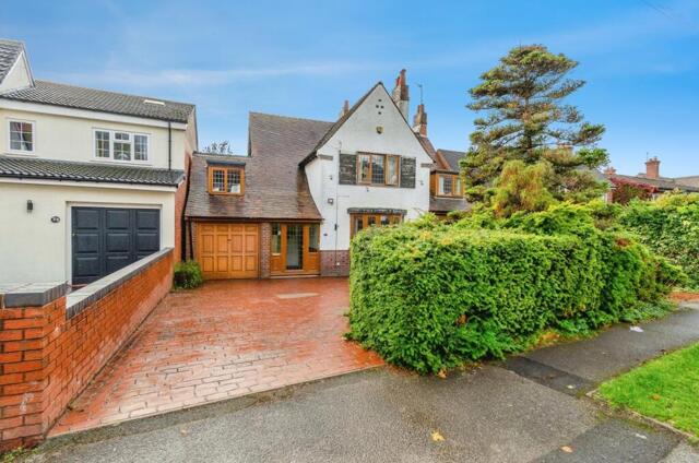 Charlemont Road, Walsall, 4 Bedroom Detached Charlemont Road, Walsall, 4 Bedroom Detached
