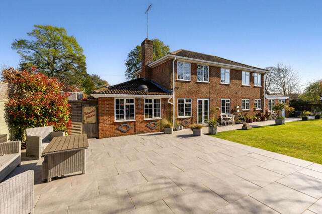 Holybourne, Alton, 5 Bedroom Detached