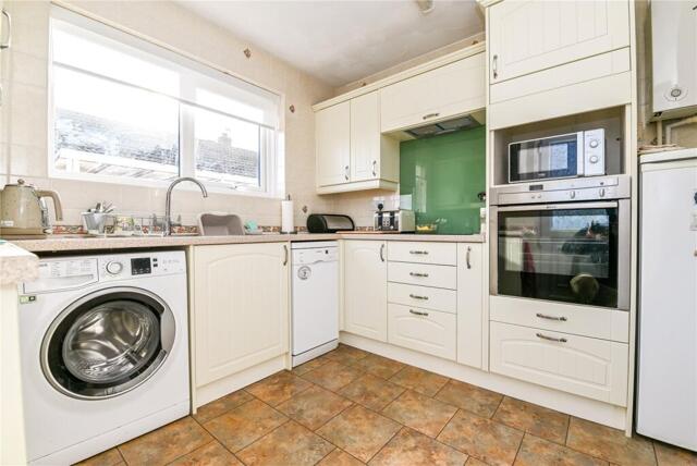 Cutler Close, New Milton, 3 Bedroom Bungalow