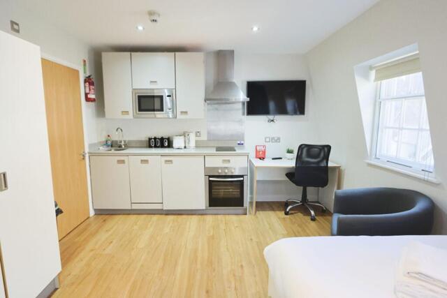 Harford House,  Frogmore Street, Studio Flat For
