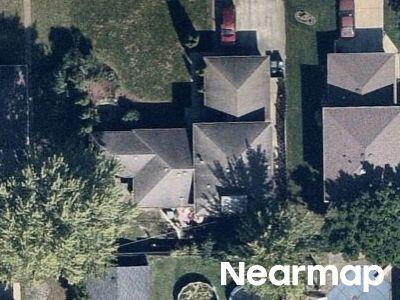 E Th St, South Holland, Preforeclosure Single-family Home