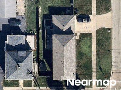 E Th St, South Holland, Preforeclosure Single-family Home