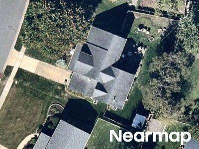 Deerfield Ln, Matawan, Preforeclosure Single-family Home