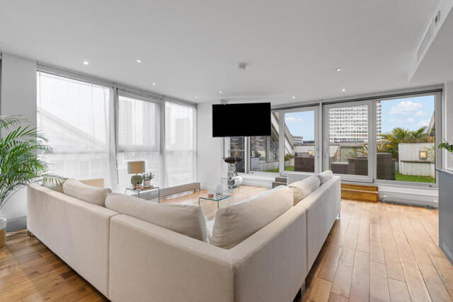 Clowes Street, Salford, 2 Bedroom Apartment