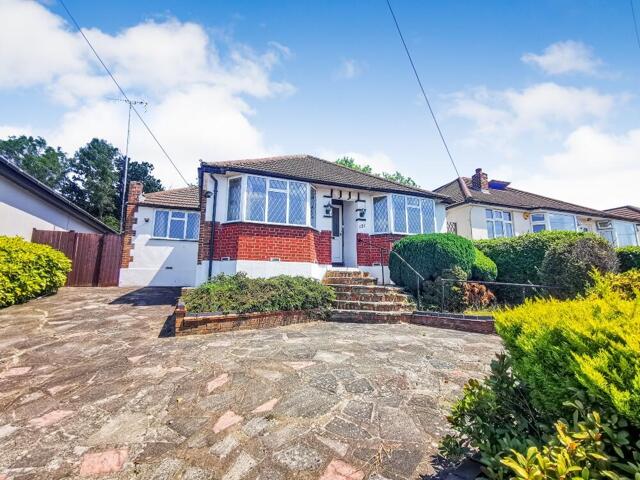 Greenfield Avenue, Watford, 3 Bedroom Detached Greenfield Avenue, Watford, 3 Bedroom Detached