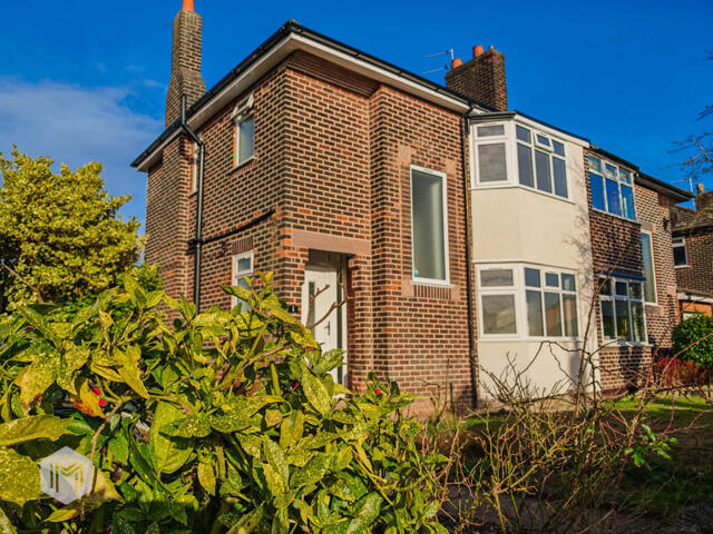 Worsley, Booths Hall Grove, Manchester, 3 Bedroom Semi-detached Worsley, Booths Hall Grove, Manchester, 3 Bedroom Semi-detached
