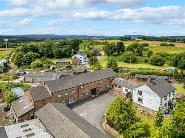 Whittle Lane, Heywood, 5 Bedroom Detached Whittle Lane, Heywood, 5 Bedroom Detached