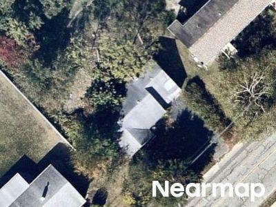 Merriam Ave, Newton, Preforeclosure Single-family Home