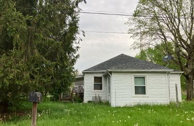 E Silver St, Knightstown, Preforeclosure Single-family Home