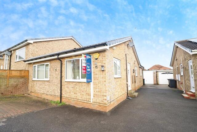 Sandalwood Rise, Swinton, 2 Bedroom Semi-detached