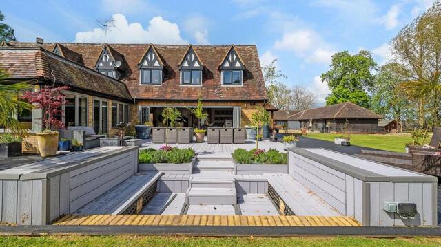 Crafton, Leighton Buzzard, 5 Bedroom Detached