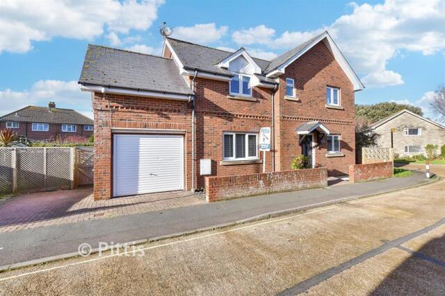 Fairmead Close, Sandown, 4 Bedroom Detached