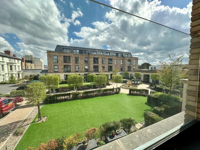 Fountain Way, Salisbury, 2 Bedroom Apartment Fountain Way, Salisbury, 2 Bedroom Apartment