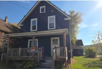 Rd Ave, Berlin, Foreclosure Single-family Home