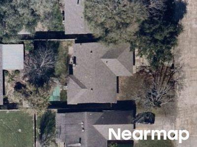 Apothecary Ln, Houston, Preforeclosure Single-family Home