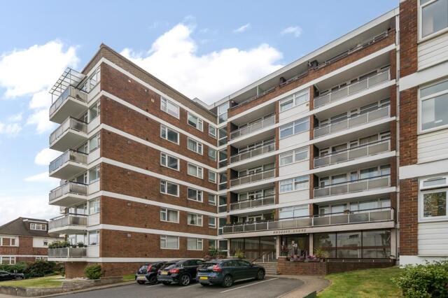 Embassy Lodge, Regents Park Road, 2 Bedroom Flat Embassy Lodge, Regents Park Road, 2 Bedroom Flat