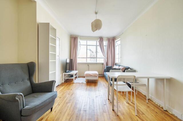 Oslo Court, St Johns Wood, 1 Bedroom Flat