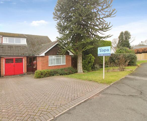 Knoll Close, Burntwood, 3 Bedroom Bungalow Knoll Close, Burntwood, 3 Bedroom Bungalow