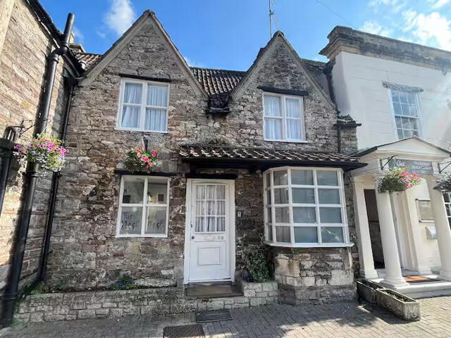 Rounceval Street, Chipping Sodbury, 2 Bedroom Flat