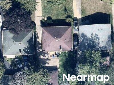E Van Buren St, Villa Park, Preforeclosure Single-family Home